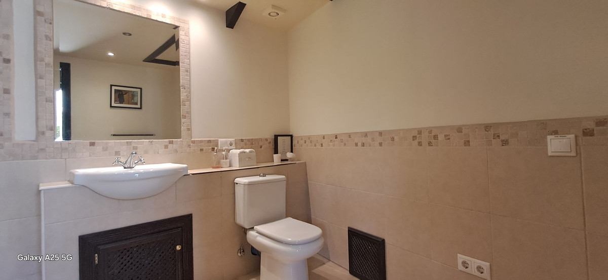 6 Bed Townhouse for sale in Marbella Costa Del Sol, Málaga, Spain