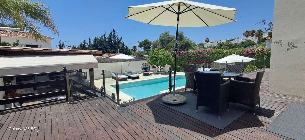 6 Bed Townhouse for sale in Marbella Costa Del Sol, Málaga, Spain