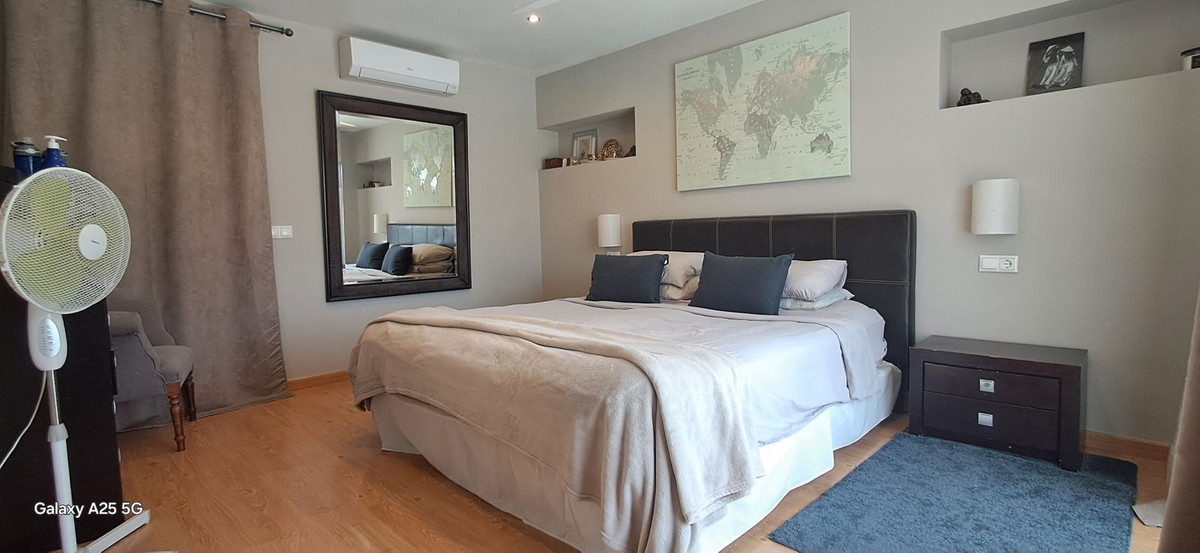 6 Bed Townhouse for sale in Marbella Costa Del Sol, Málaga, Spain