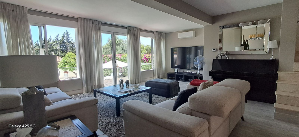 6 Bed Townhouse for sale in Marbella Costa Del Sol, Málaga, Spain