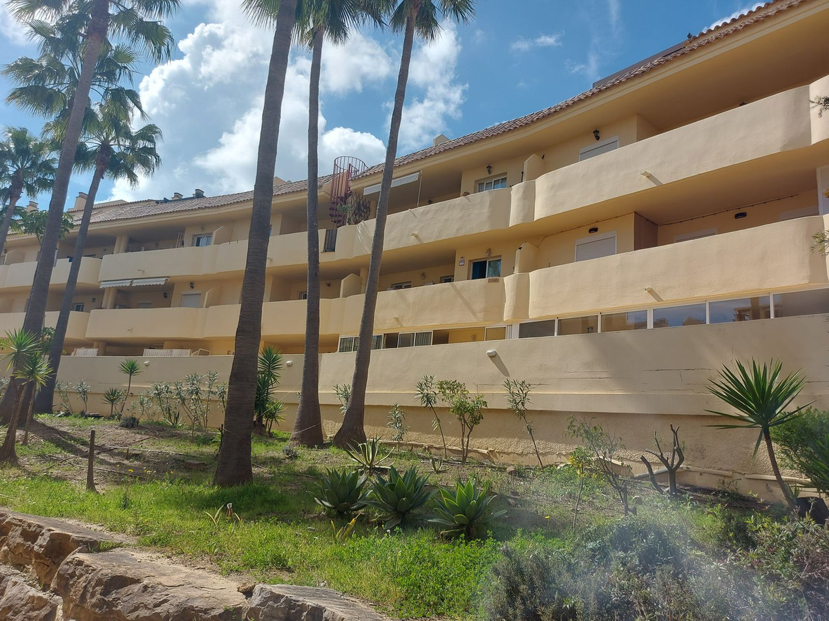 Se vende Apartamento Planta Baja de 2 dormitorios en Costa Del Sol, Málaga, España