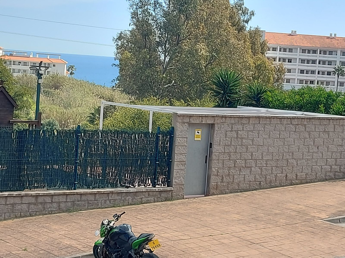 Se vende Apartamento Planta Baja de 2 dormitorios en Costa Del Sol, Málaga, España