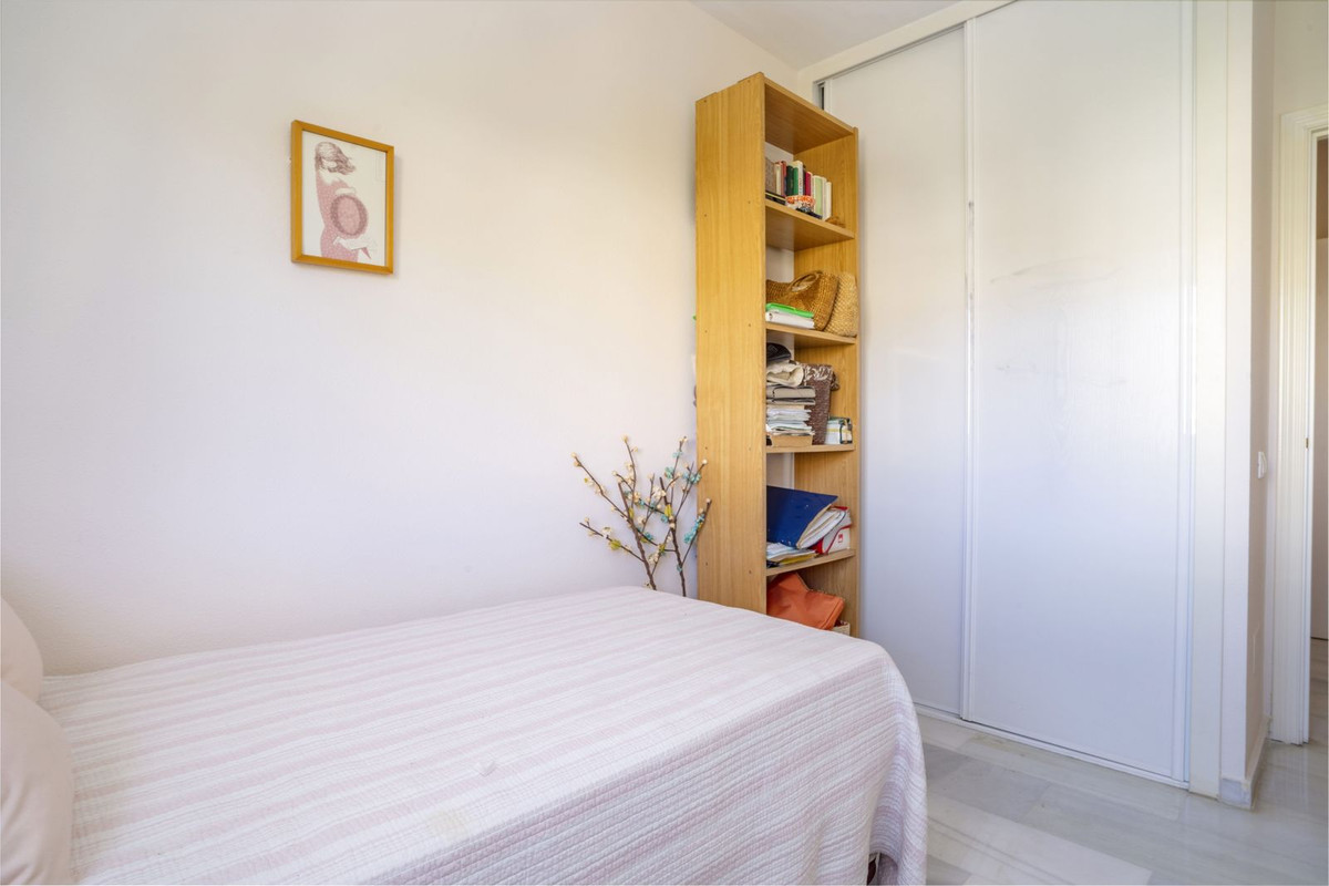 Se vende Apartamento Planta Media de 3 dormitorios en Costa Del Sol, Málaga, España