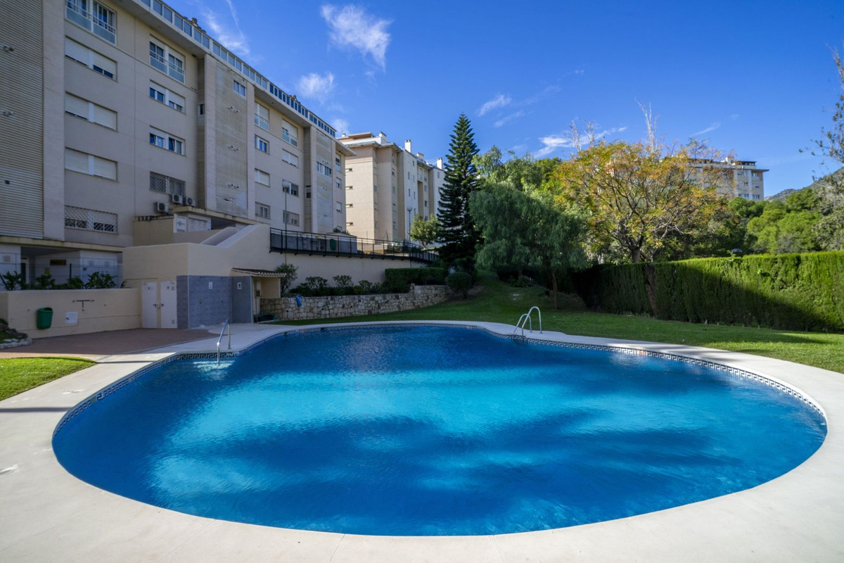 Se vende Apartamento Planta Media de 3 dormitorios en Costa Del Sol, Málaga, España
