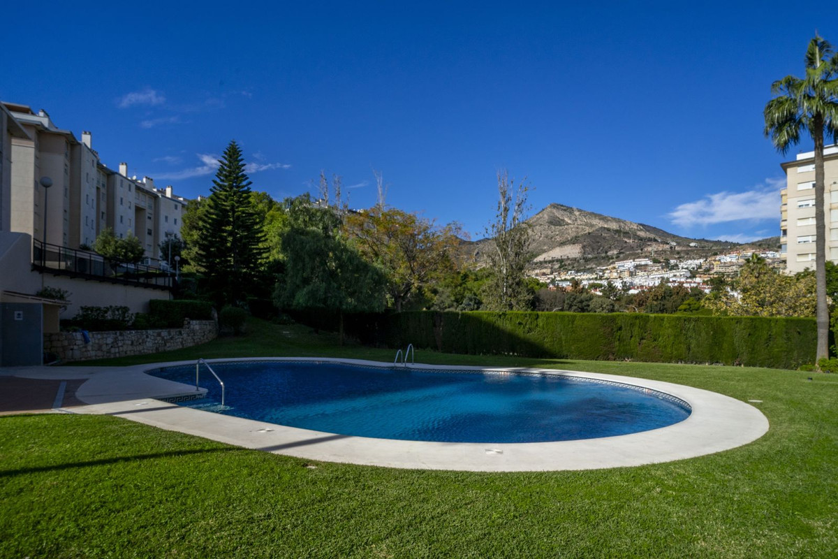 Se vende Apartamento Planta Media de 3 dormitorios en Costa Del Sol, Málaga, España