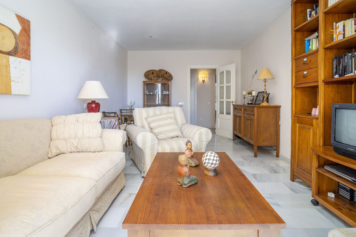 Se vende Apartamento Planta Media de 3 dormitorios en Costa Del Sol, Málaga, España