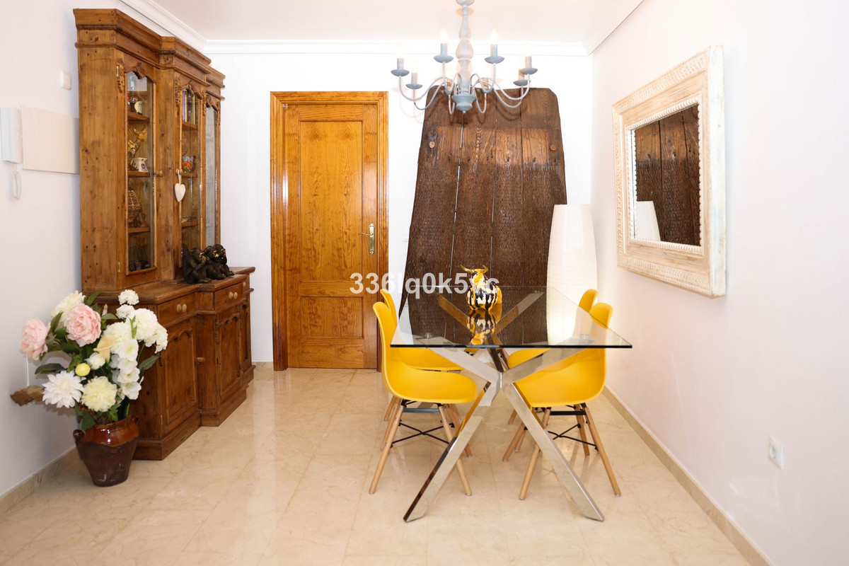 2 Bed Apartment for sale in Benahavís Costa Del Sol, Málaga, Spain