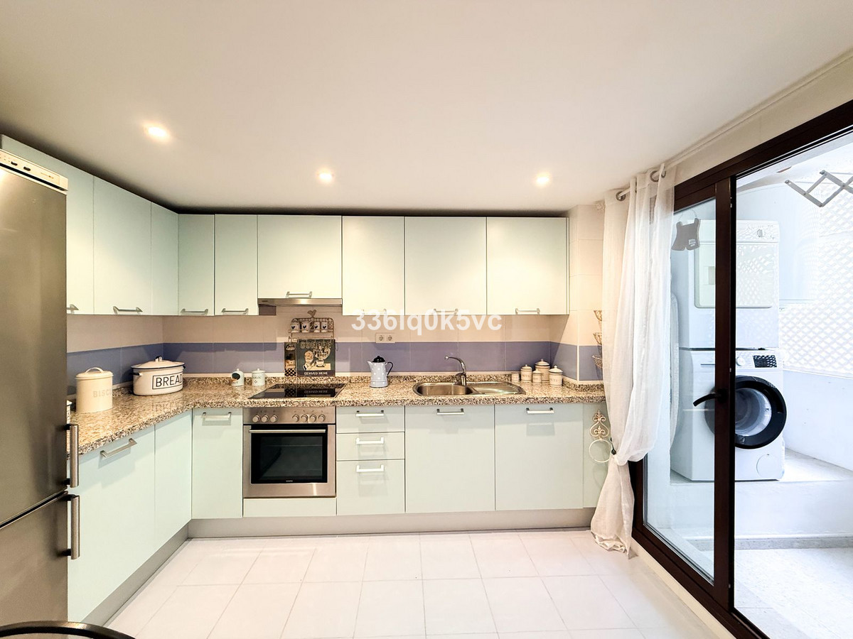 2 Bed Apartment for sale in Benahavís Costa Del Sol, Málaga, Spain