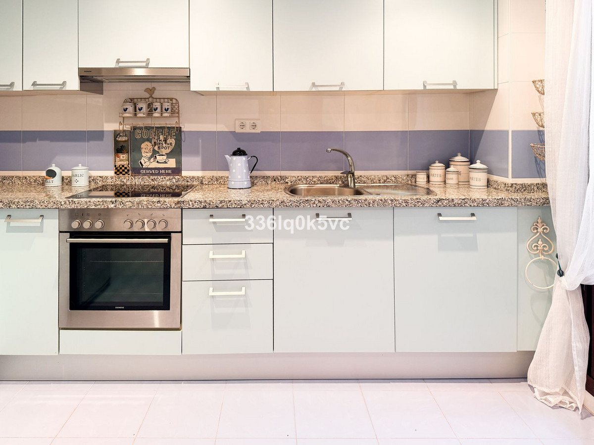2 Bed Apartment for sale in Benahavís Costa Del Sol, Málaga, Spain