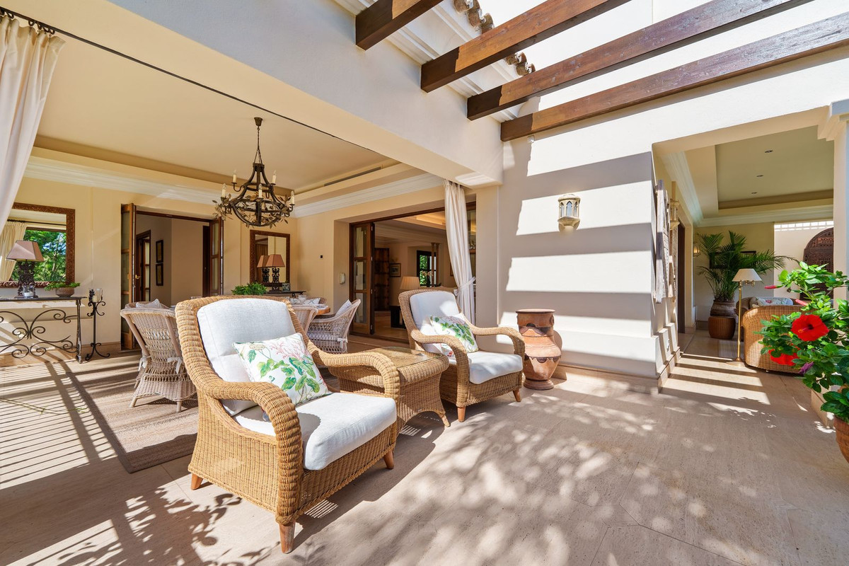 Se vende Villa - Chalet de 6 dormitorios en Costa Del Sol, Málaga, España
