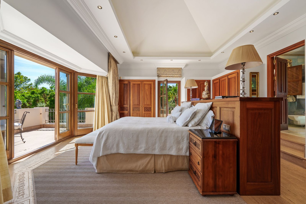 Se vende Villa - Chalet de 6 dormitorios en Costa Del Sol, Málaga, España