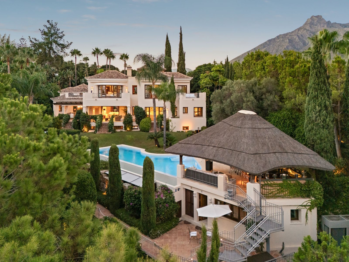 Se vende Villa - Chalet de 6 dormitorios en Costa Del Sol, Málaga, España