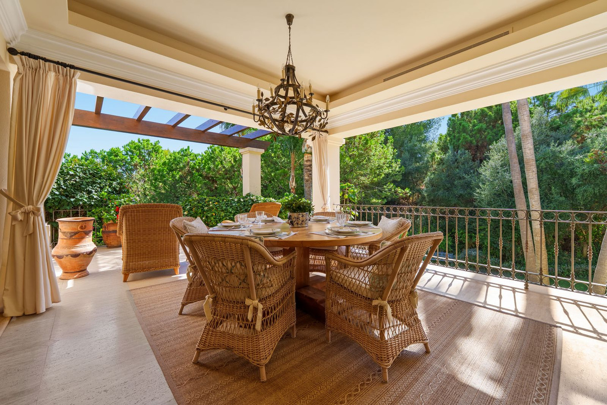 Se vende Villa - Chalet de 6 dormitorios en Costa Del Sol, Málaga, España