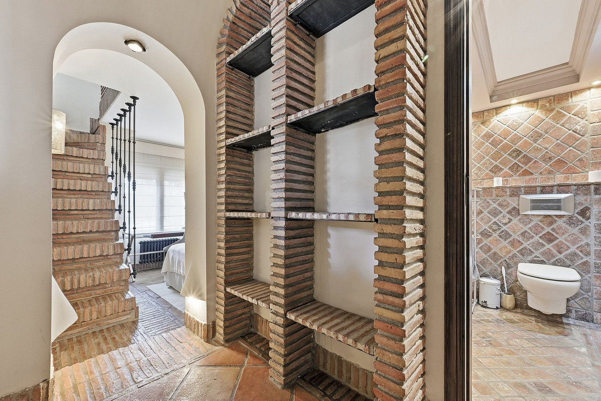 Se vende Villa - Chalet de 4 dormitorios en Costa Del Sol, Málaga, España
