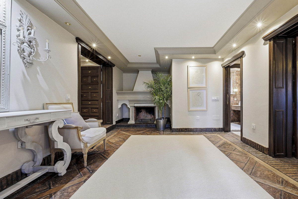 Se vende Villa - Chalet de 4 dormitorios en Costa Del Sol, Málaga, España