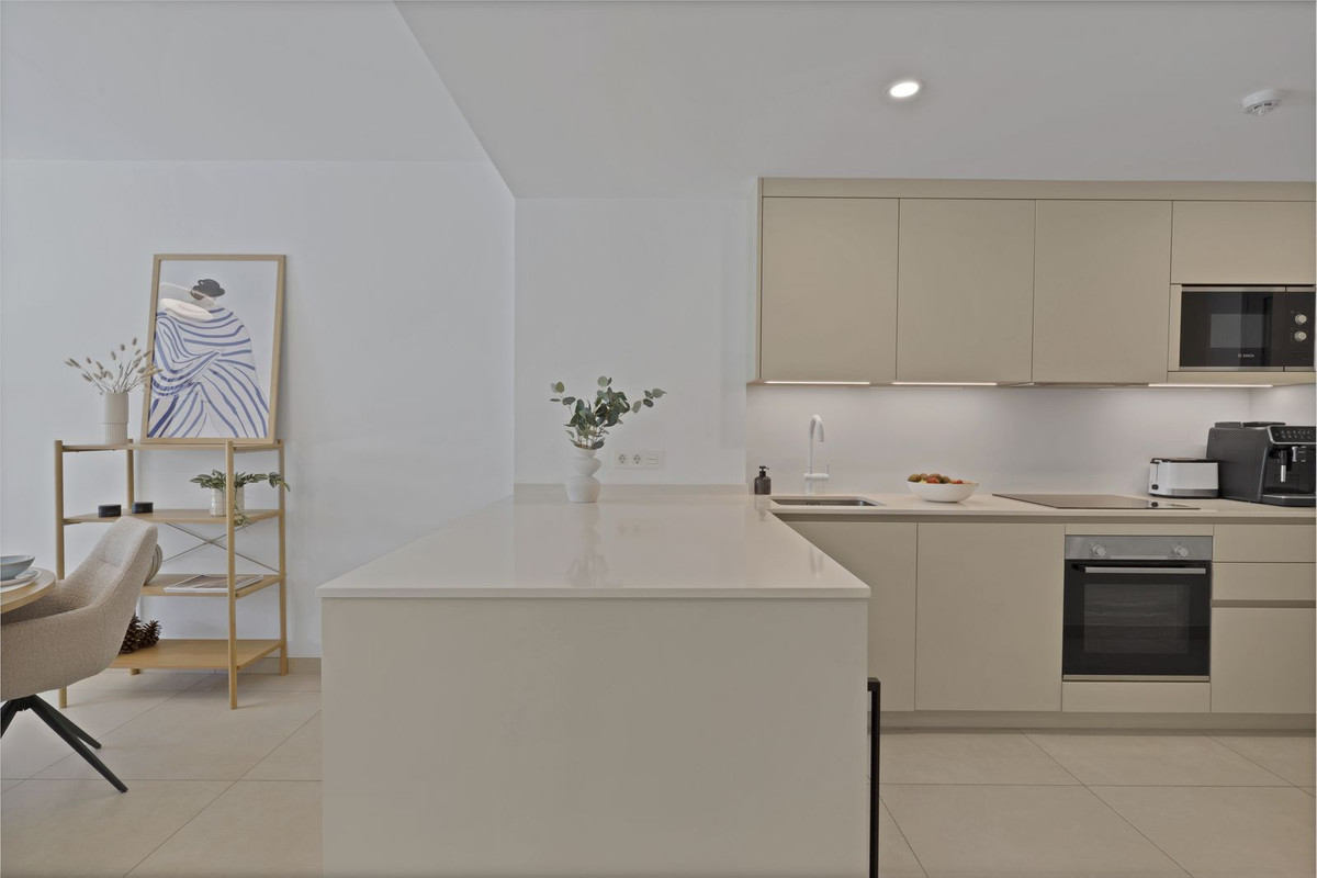 2 Bed Apartment for sale in Elviria Costa Del Sol, Málaga, Spain