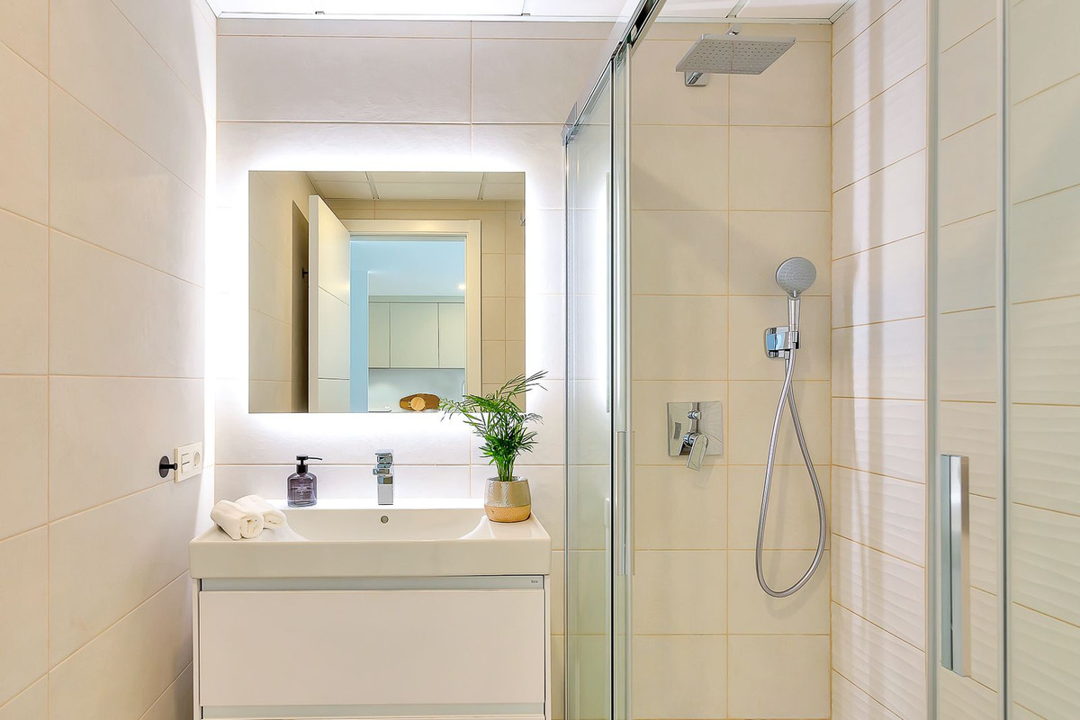 2 Bed Apartment for sale in Elviria Costa Del Sol, Málaga, Spain