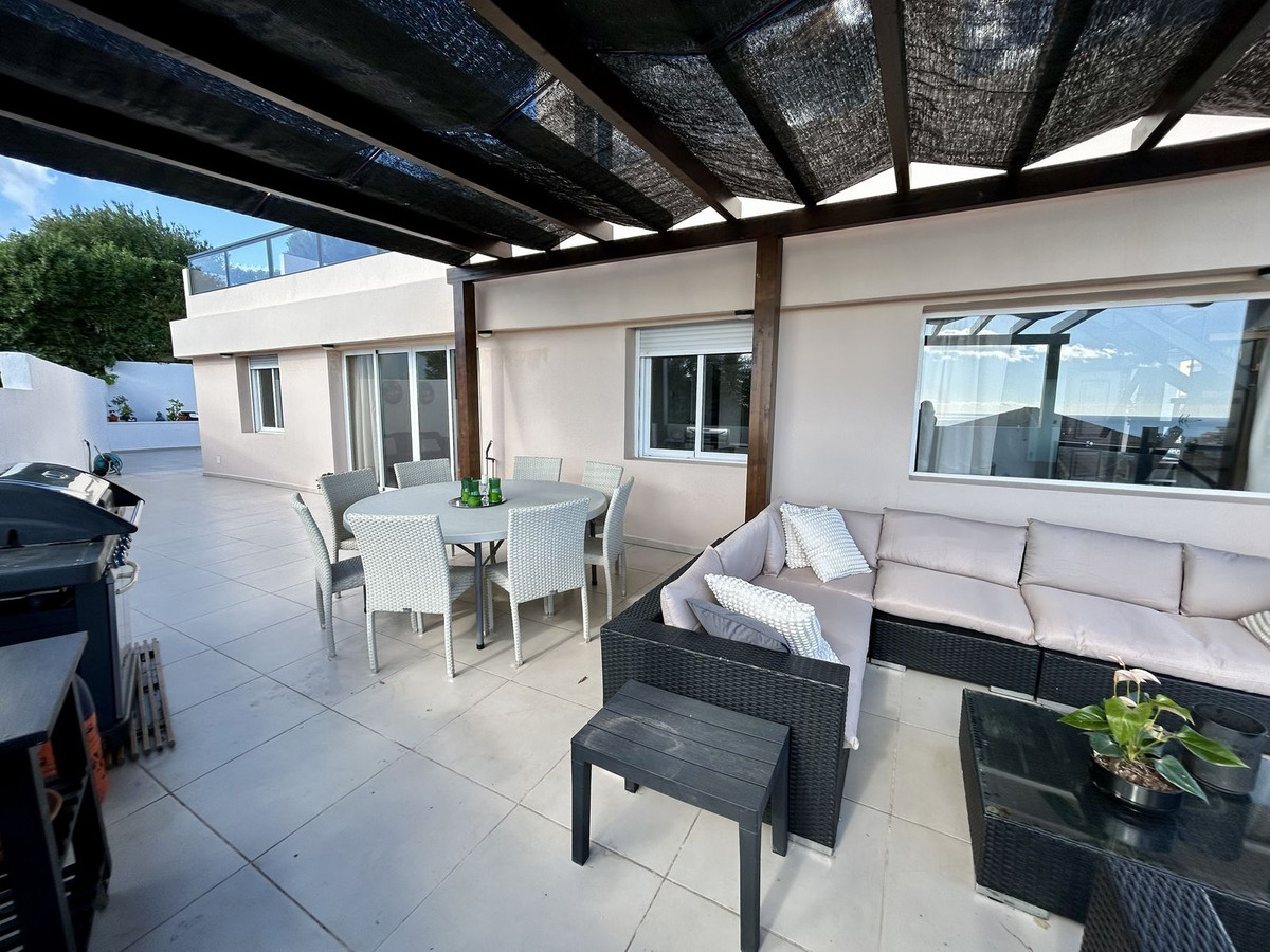 Se vende Villa - Chalet de 6 dormitorios en Costa Del Sol, Málaga, España