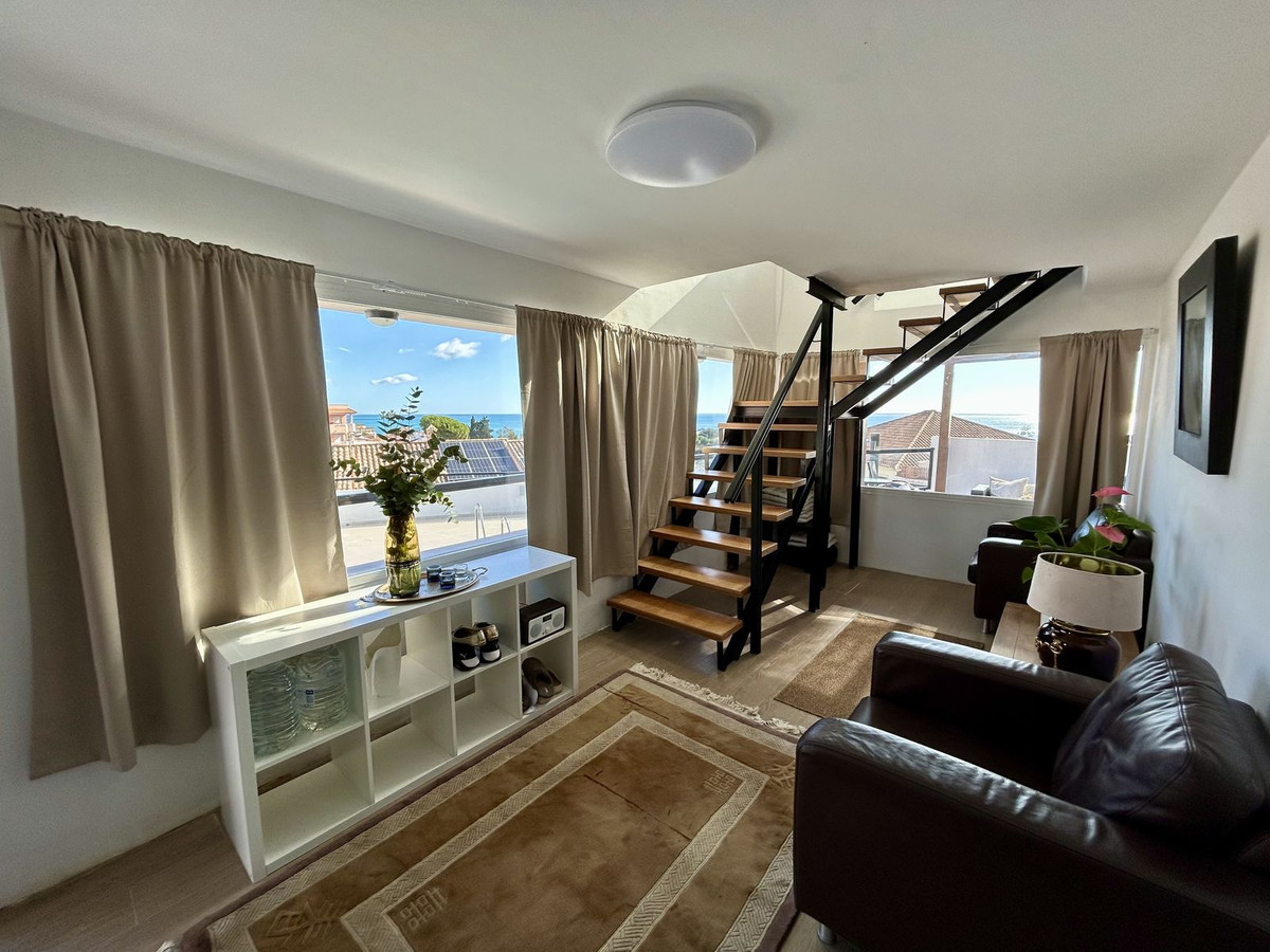 Se vende Villa - Chalet de 6 dormitorios en Costa Del Sol, Málaga, España