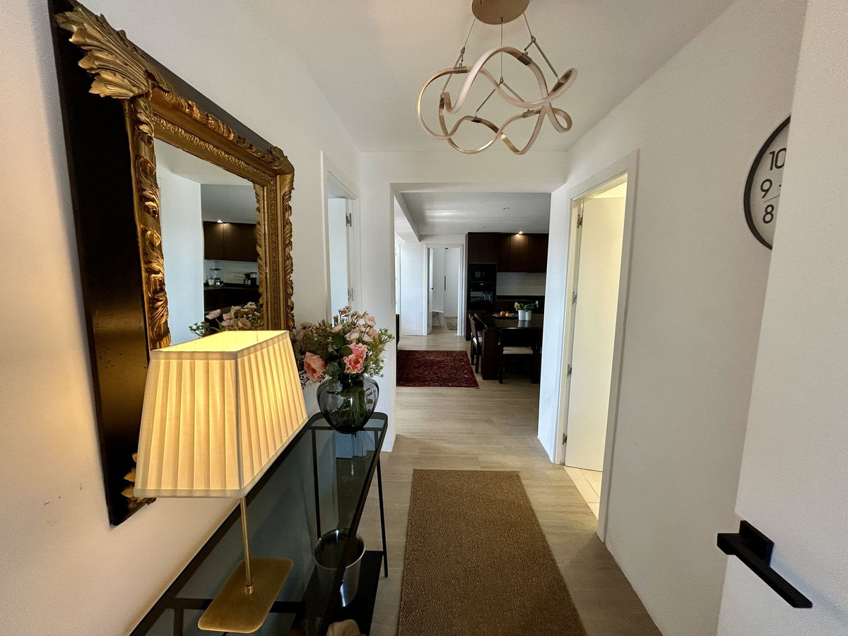 Se vende Villa - Chalet de 6 dormitorios en Costa Del Sol, Málaga, España