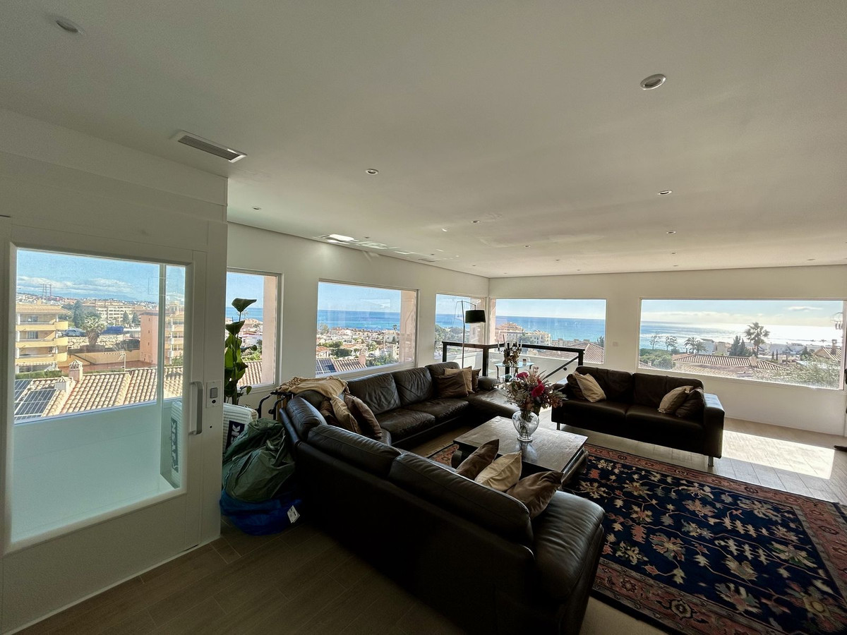 Se vende Villa - Chalet de 6 dormitorios en Costa Del Sol, Málaga, España