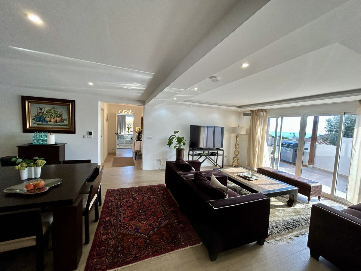 Se vende Villa - Chalet de 6 dormitorios en Costa Del Sol, Málaga, España