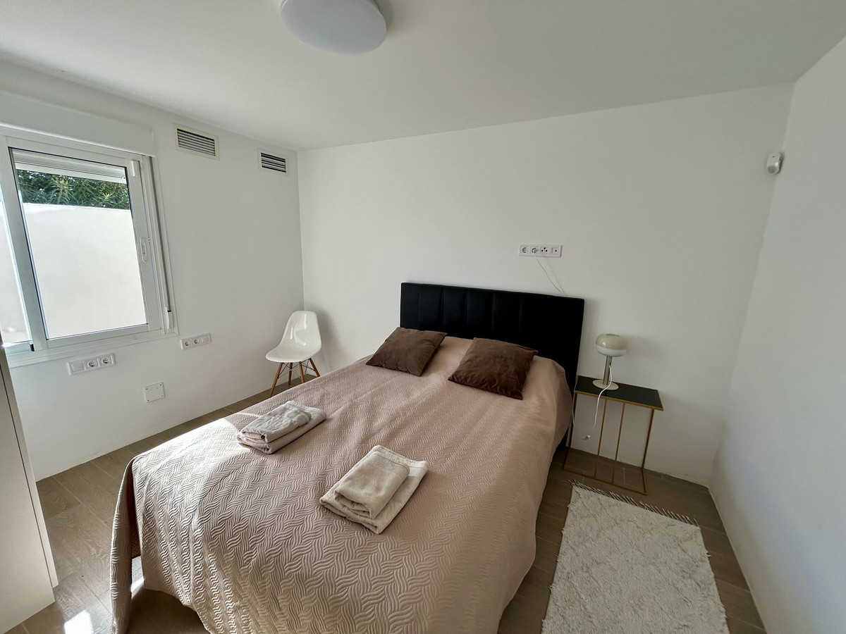 Se vende Villa - Chalet de 6 dormitorios en Costa Del Sol, Málaga, España