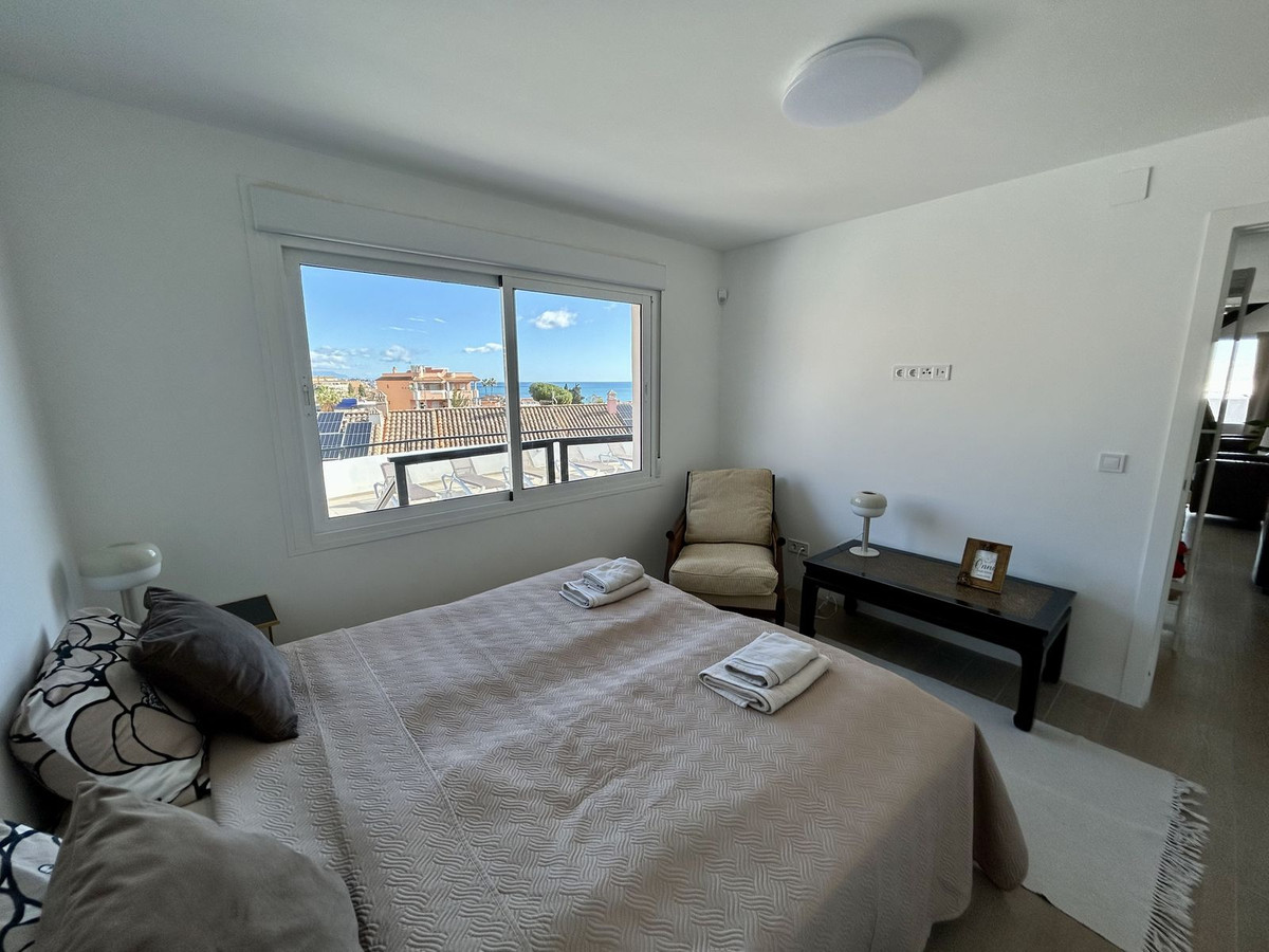 Se vende Villa - Chalet de 6 dormitorios en Costa Del Sol, Málaga, España
