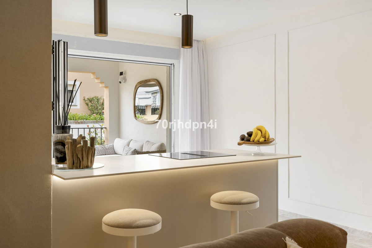 Se vende Apartamento Planta Baja de 3 dormitorios en Costa Del Sol, Málaga, España