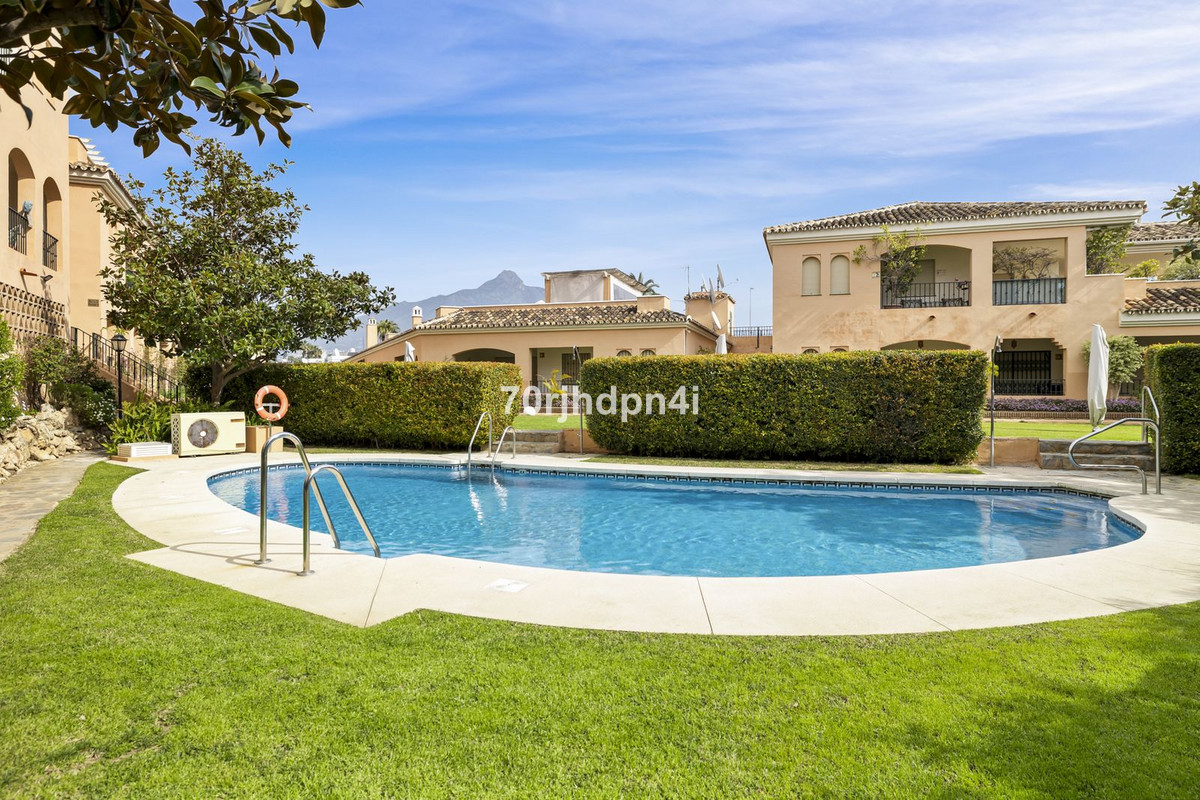 Se vende Apartamento Planta Baja de 3 dormitorios en Costa Del Sol, Málaga, España
