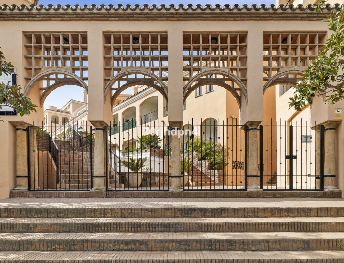 Se vende Apartamento Planta Baja de 3 dormitorios en Costa Del Sol, Málaga, España