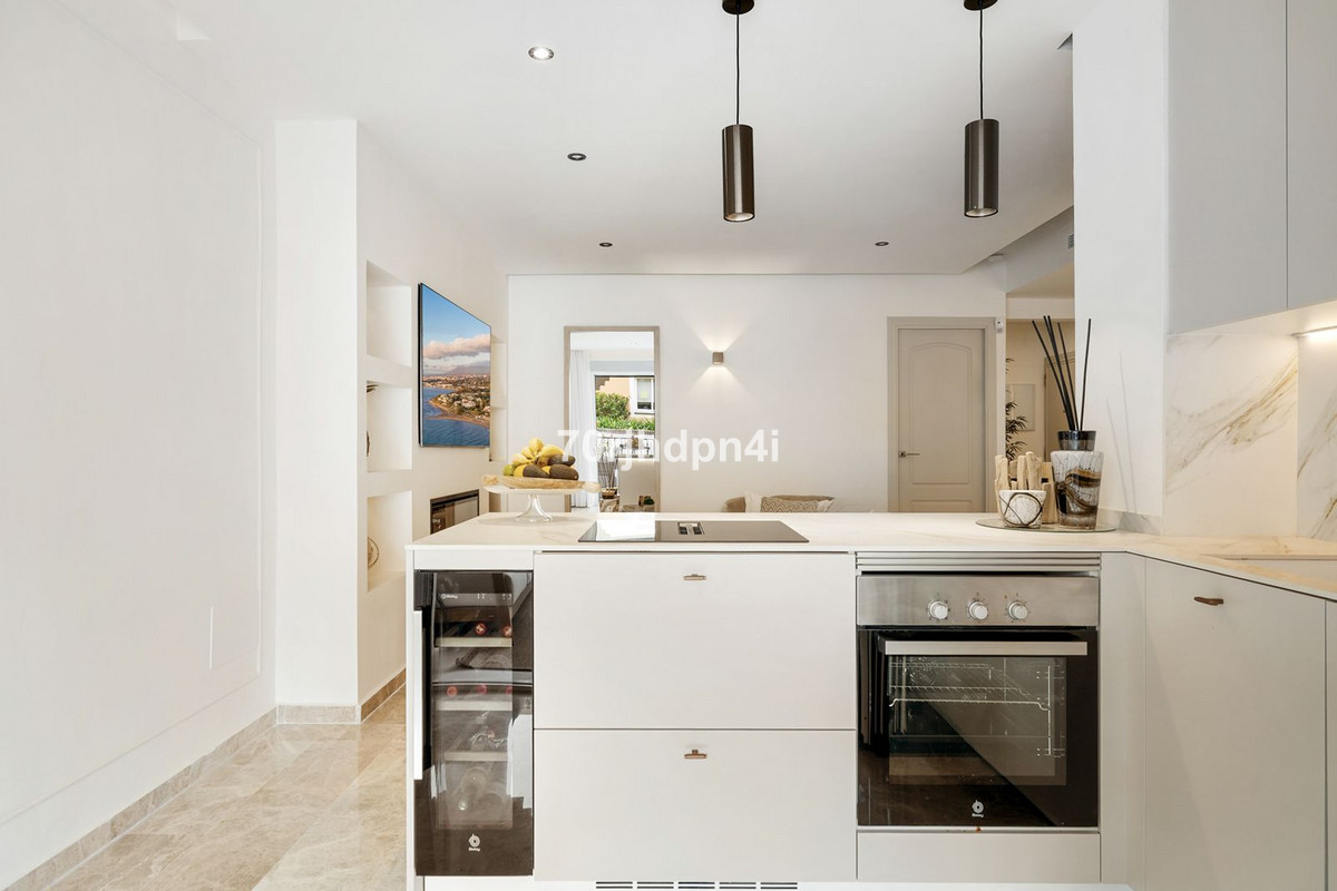 Se vende Apartamento Planta Baja de 3 dormitorios en Costa Del Sol, Málaga, España