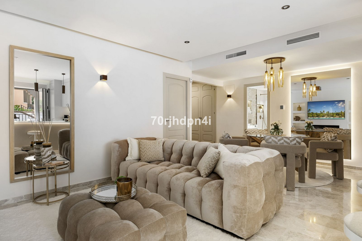 Se vende Apartamento Planta Baja de 3 dormitorios en Costa Del Sol, Málaga, España