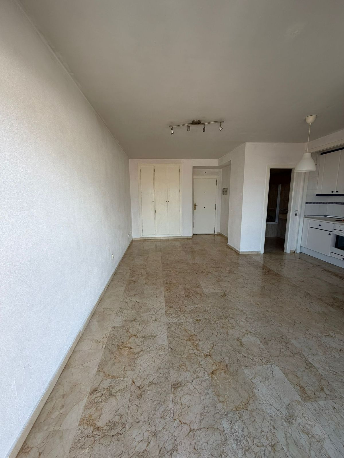 Se vende Estudio Planta Media  en Costa Del Sol, Málaga, España