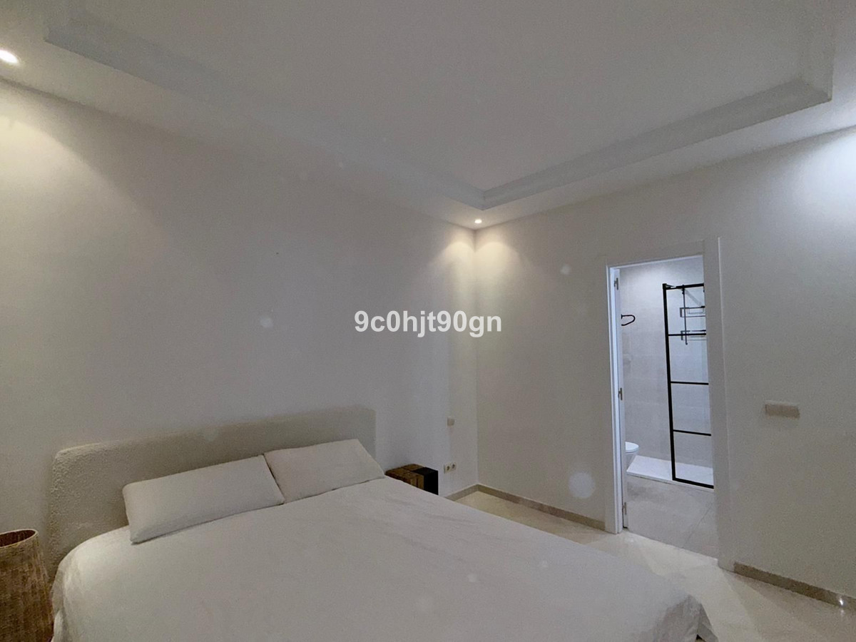3 Bed Apartment for sale in Elviria Costa Del Sol, Málaga, Spain