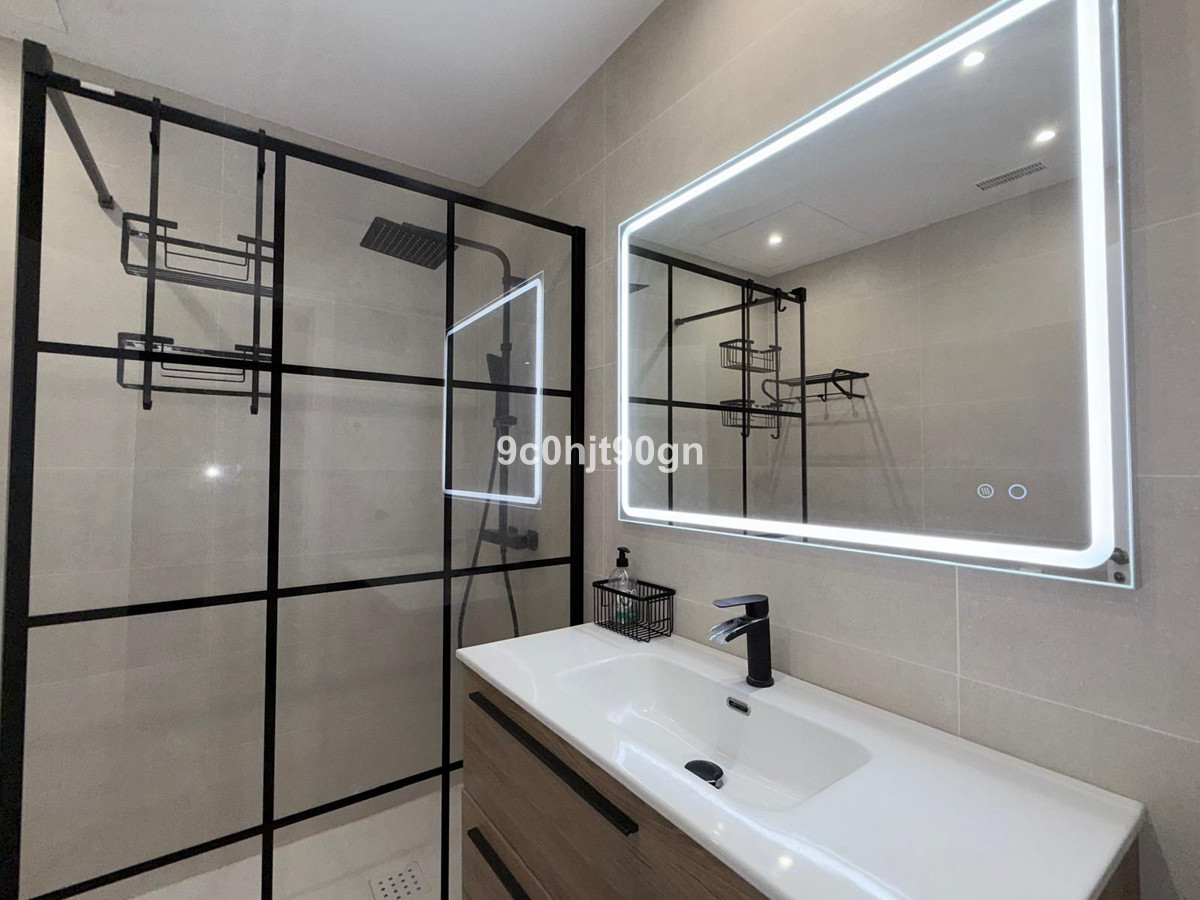 3 Bed Apartment for sale in Elviria Costa Del Sol, Málaga, Spain