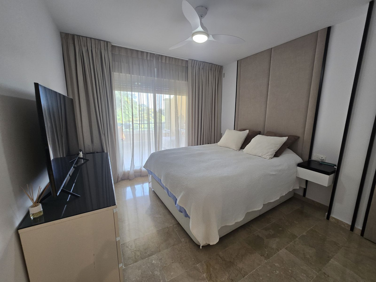 2 Bed Apartment for sale in Calahonda Costa Del Sol, Málaga, Spain