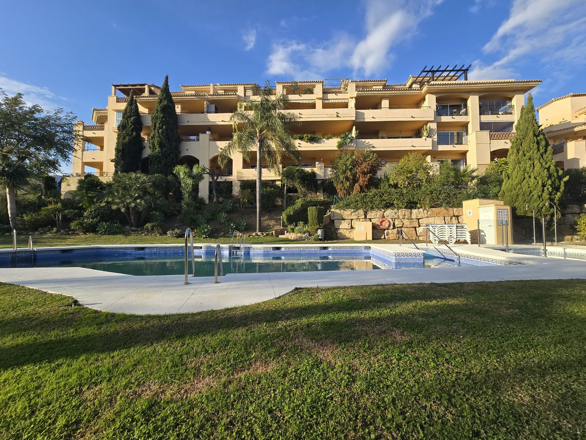 2 Bed Apartment for sale in Calahonda Costa Del Sol, Málaga, Spain