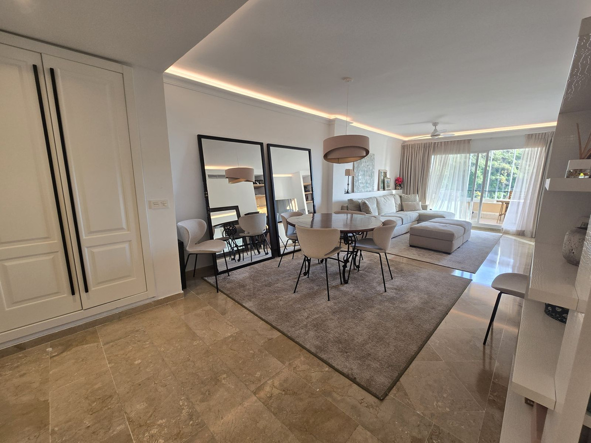 2 Bed Apartment for sale in Calahonda Costa Del Sol, Málaga, Spain