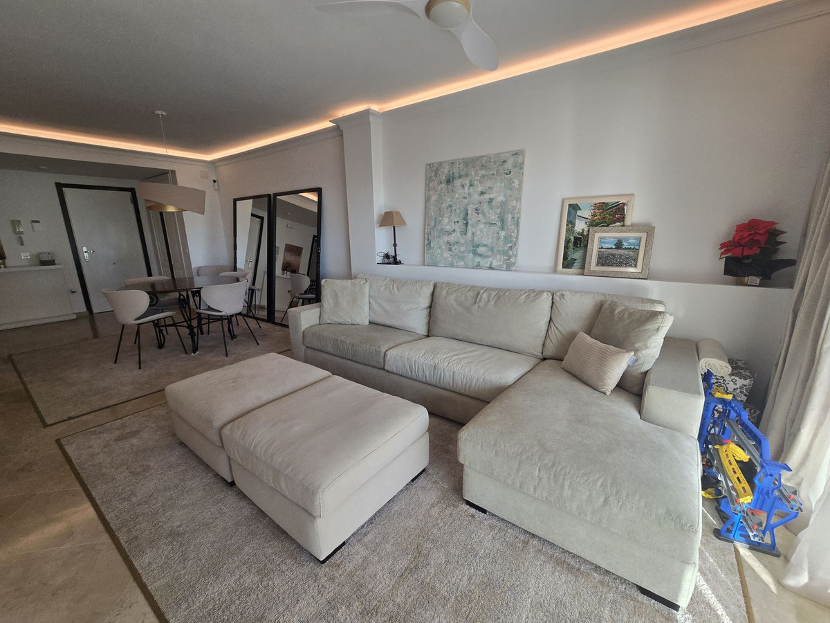 2 Bed Apartment for sale in Calahonda Costa Del Sol, Málaga, Spain