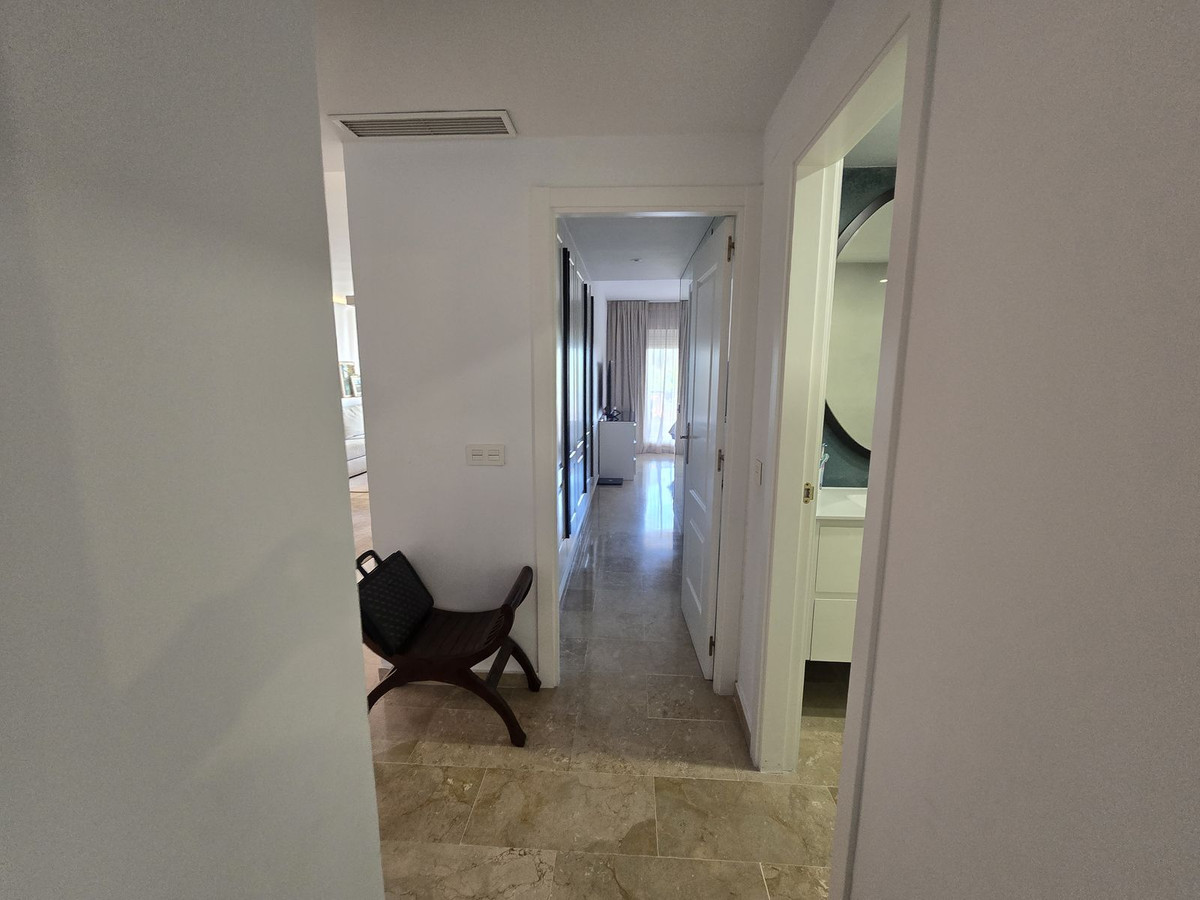 2 Bed Apartment for sale in Calahonda Costa Del Sol, Málaga, Spain