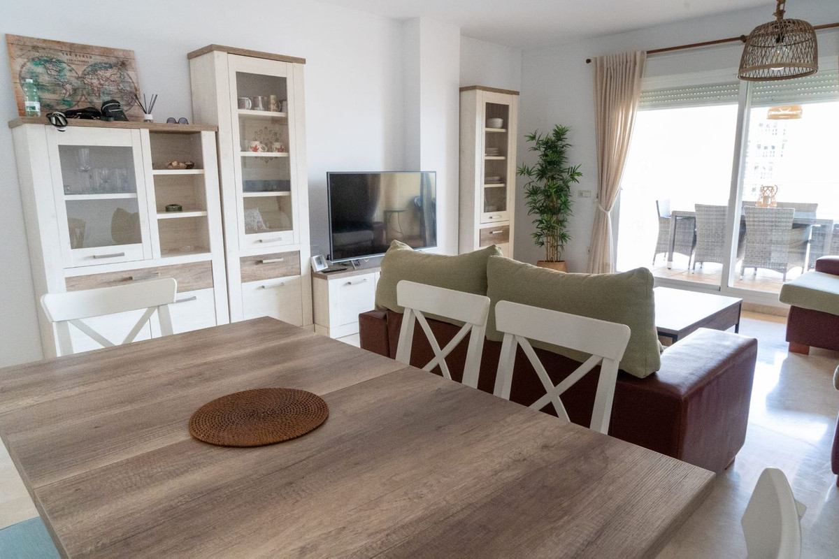 2 Bed Apartment for sale in Fuengirola Costa Del Sol, Málaga, Spain