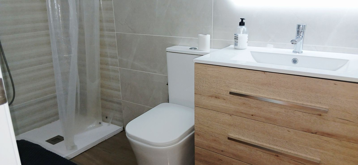 2 Bed Apartment for sale in Alhaurín De La Torre Costa Del Sol, Málaga, Spain