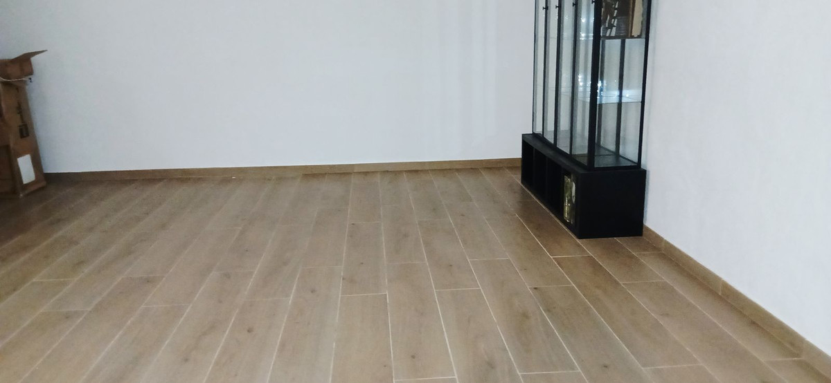 2 Bed Apartment for sale in Alhaurín De La Torre Costa Del Sol, Málaga, Spain