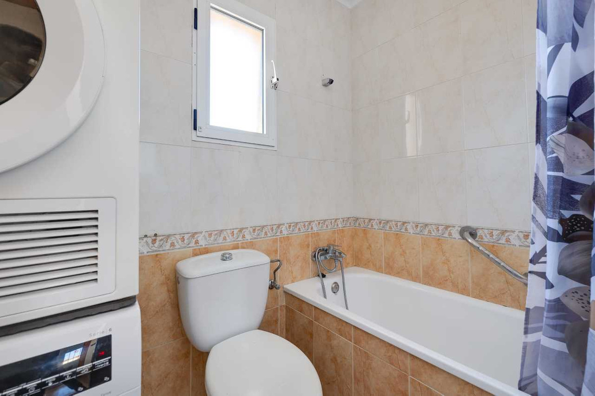 Se vende Adosada de 3 dormitorios en Costa Blanca, Alicante, España