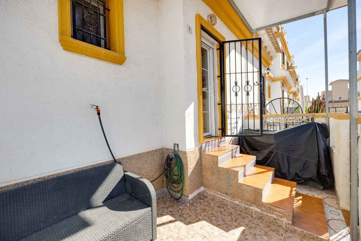 Se vende Adosada de 3 dormitorios en Costa Blanca, Alicante, España