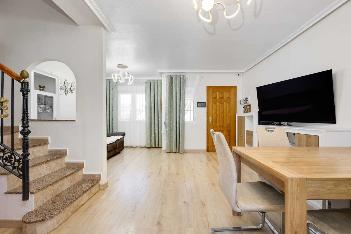 Se vende Adosada de 3 dormitorios en Costa Blanca, Alicante, España