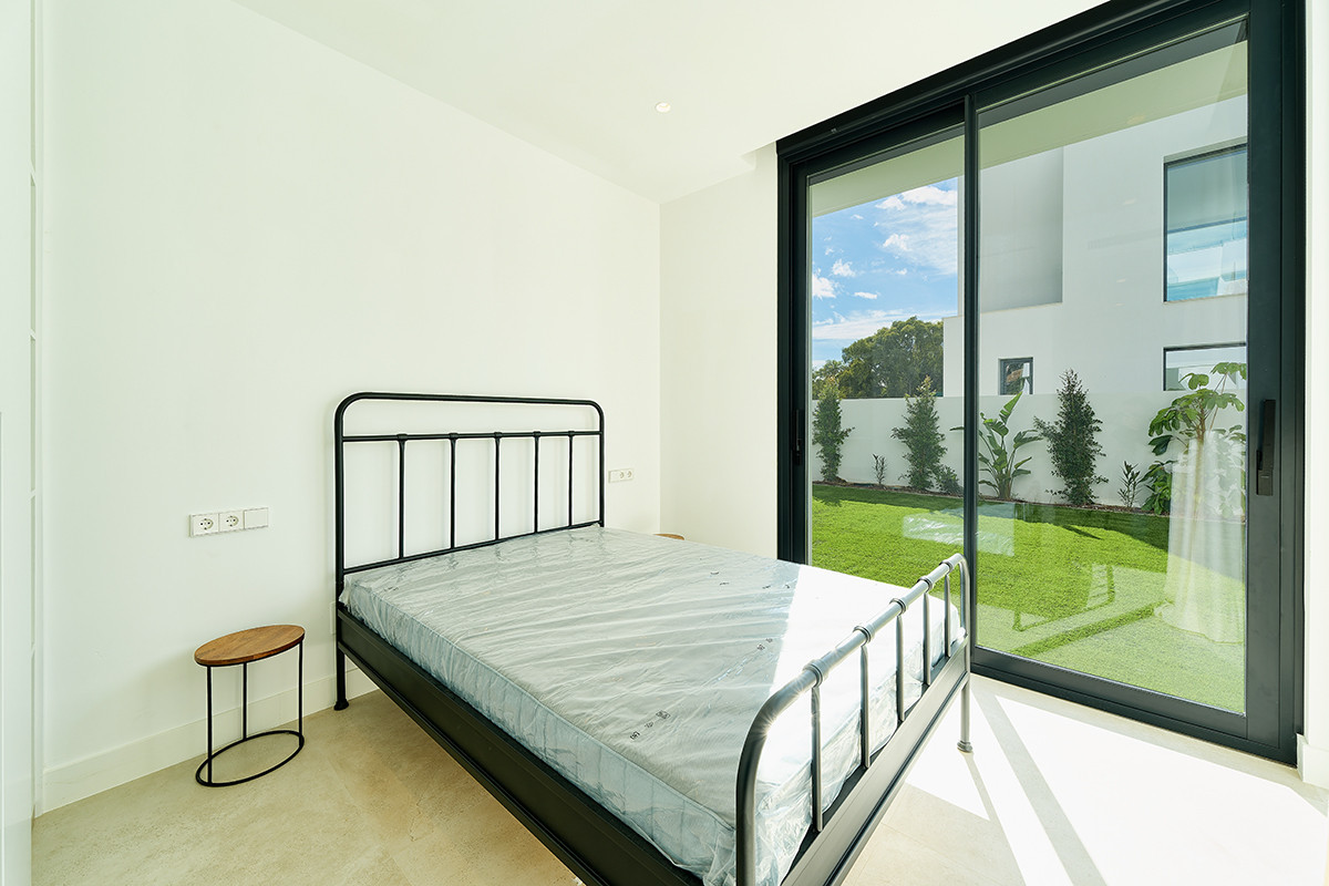 Se vende Villa - Chalet de 4 dormitorios en Costa Del Sol, Málaga, España