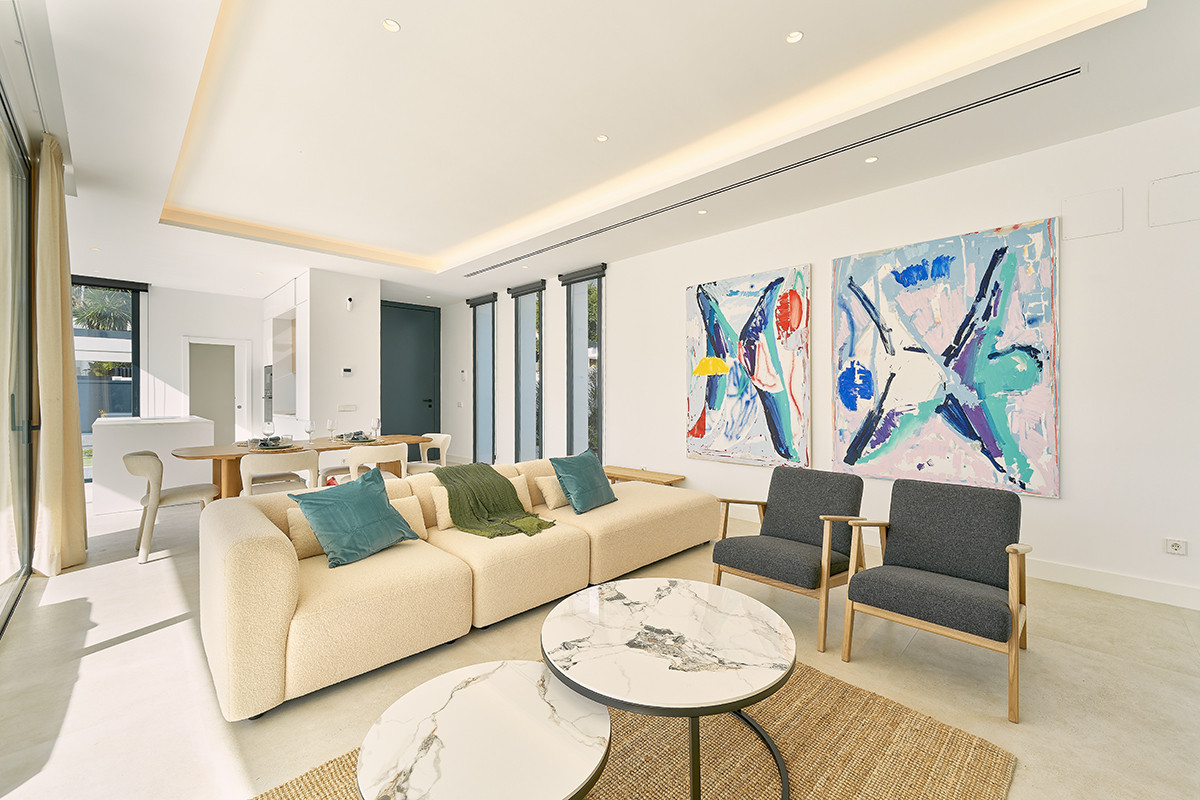 Se vende Villa - Chalet de 4 dormitorios en Costa Del Sol, Málaga, España