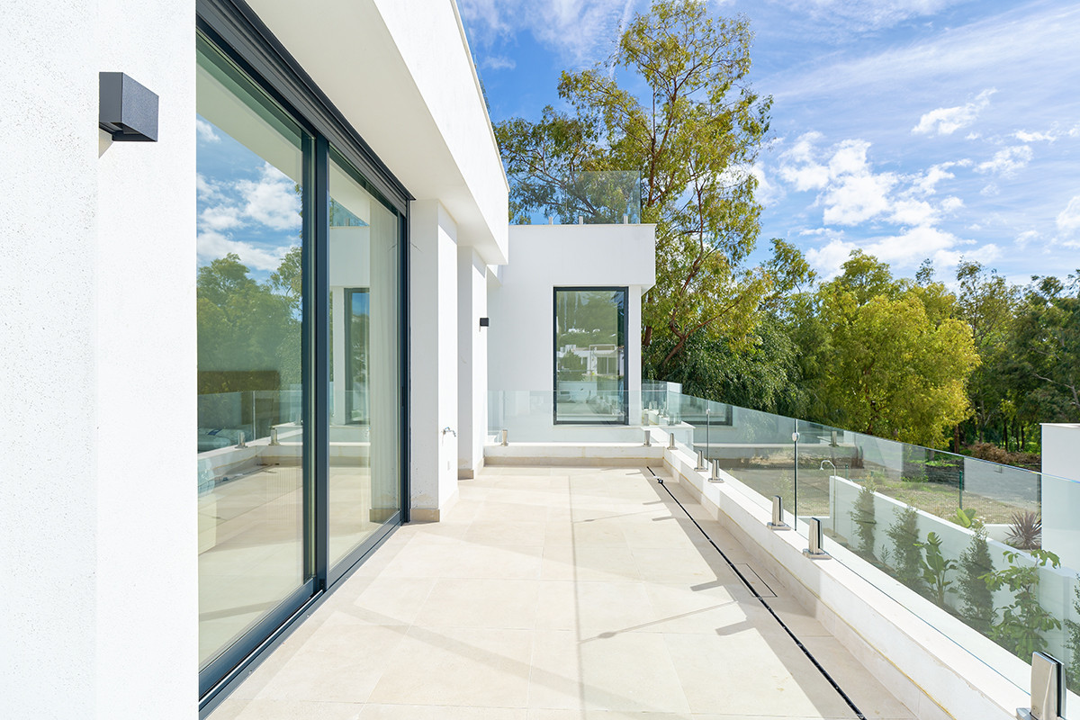 Se vende Villa - Chalet de 4 dormitorios en Costa Del Sol, Málaga, España